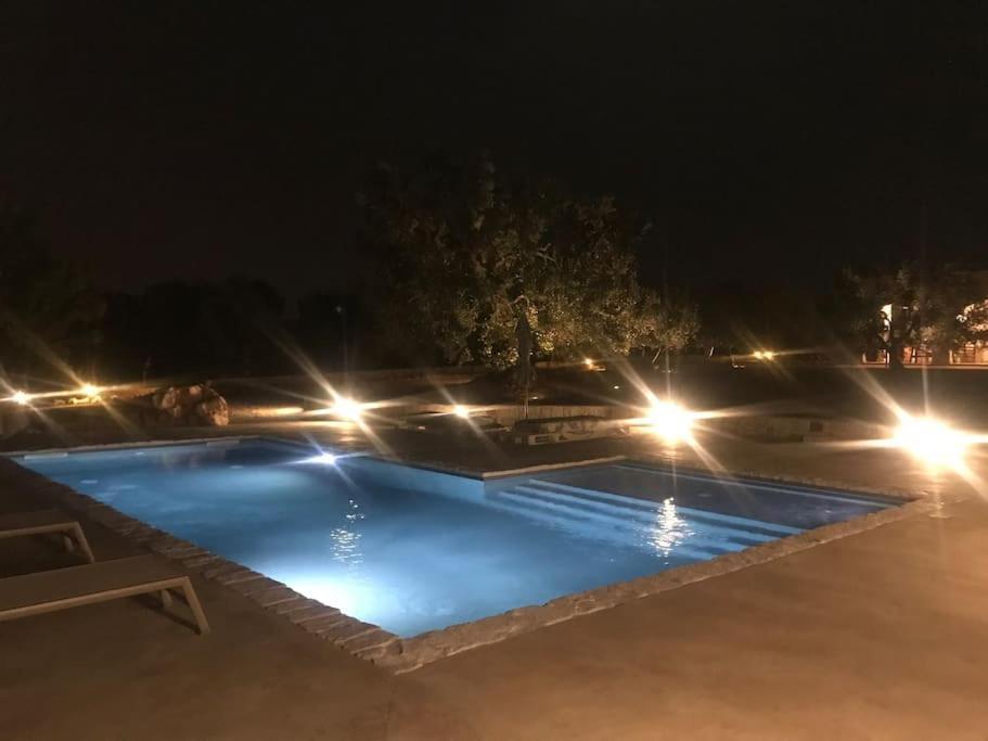 Villa Dominique Relax A Pochi Kilometri Dal Mare Carovigno Exterior foto