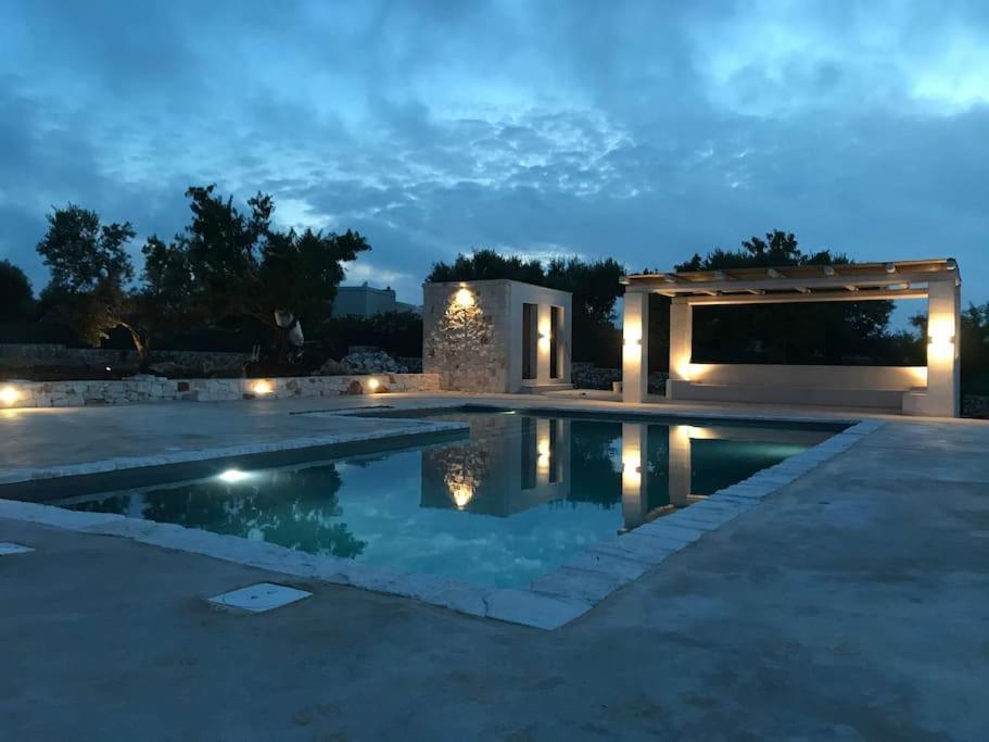 Villa Dominique Relax A Pochi Kilometri Dal Mare Carovigno Exterior foto